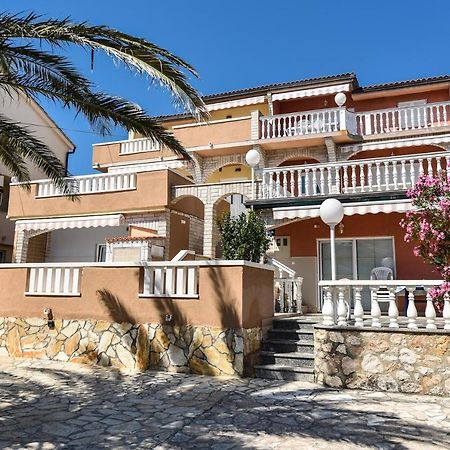 נובליה Apartments Bella Sky II מראה חיצוני תמונה